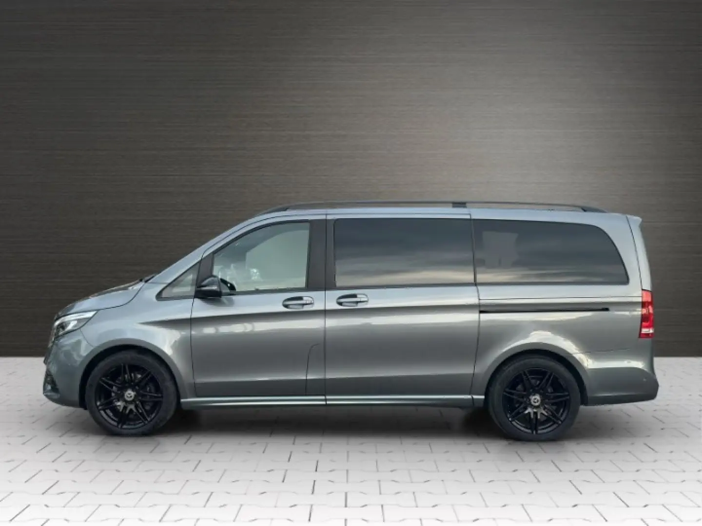 Mercedes-Benz V300d 4-Matic Lang AMG Night