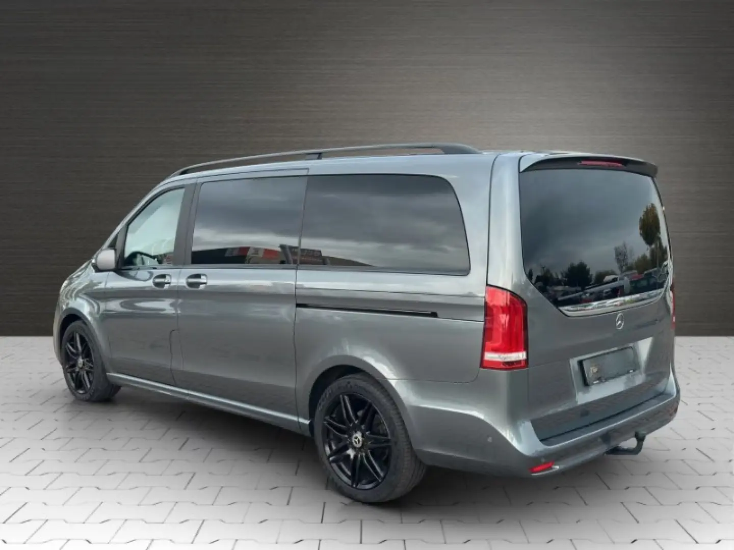 Mercedes-Benz V300d 4-Matic Lang AMG Night