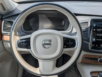 XC 90 XC90 Momentum Pro AWD