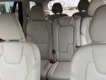 XC 90 T8 R-Des. Exp. Rech. Pl.-In Hybr. AWD 7-S.