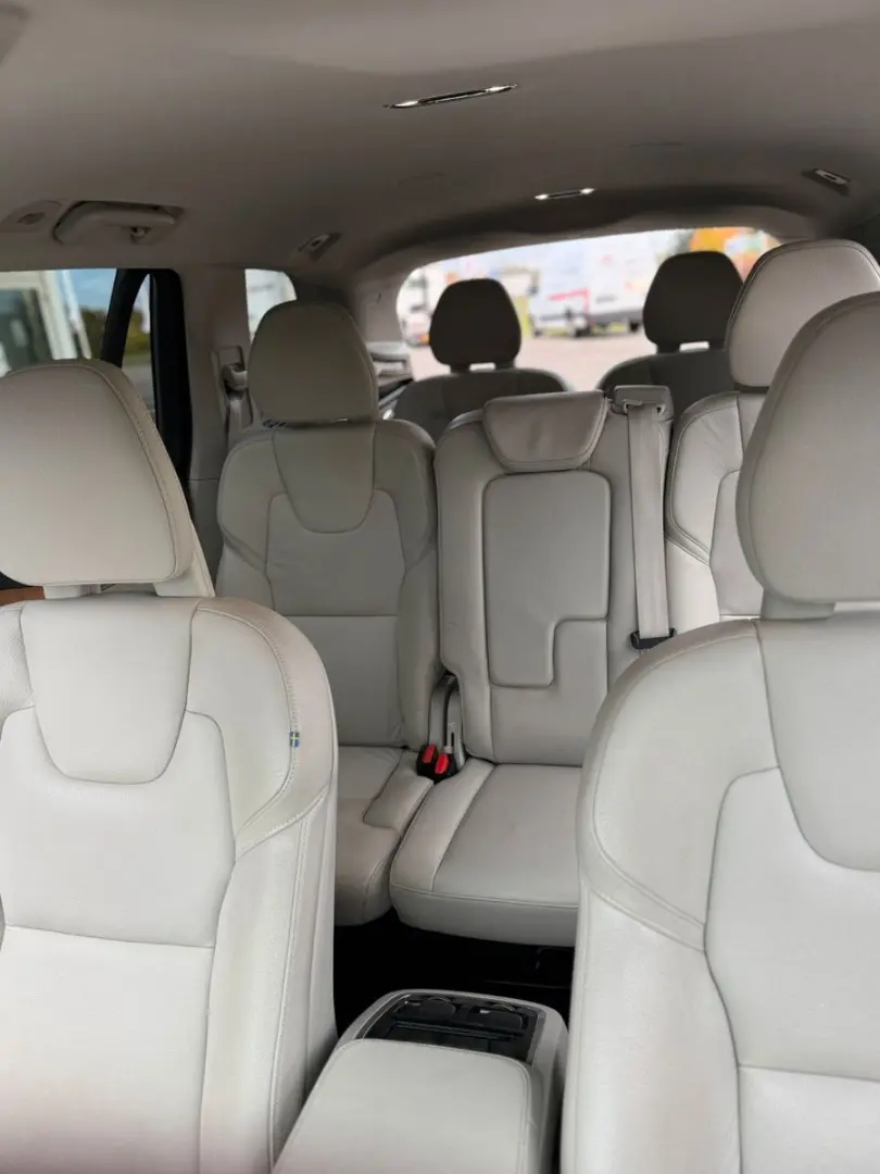 XC 90 T8 R-Des. Exp. Rech. Pl.-In Hybr. AWD 7-S.