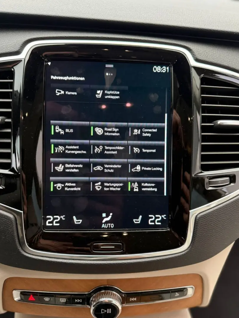 XC 90 T8 R-Des. Exp. Rech. Pl.-In Hybr. AWD 7-S.