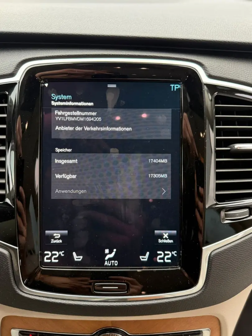 XC 90 T8 R-Des. Exp. Rech. Pl.-In Hybr. AWD 7-S.