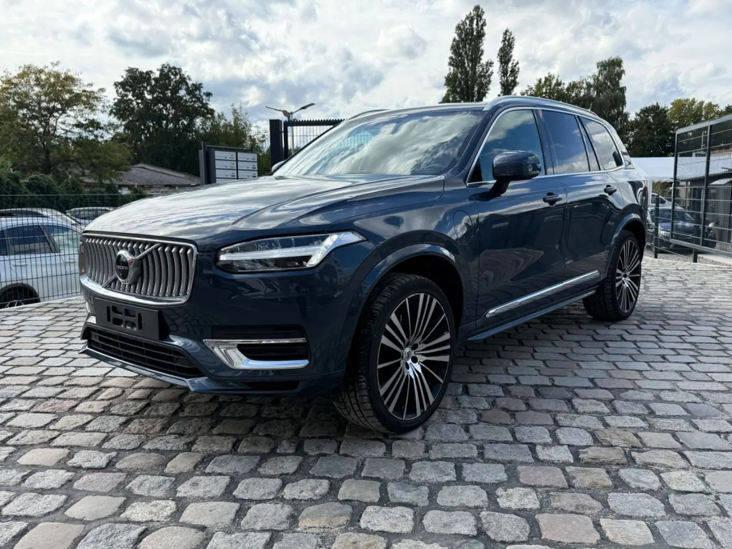 XC 90 Inscription Expression Recharge Plug-In