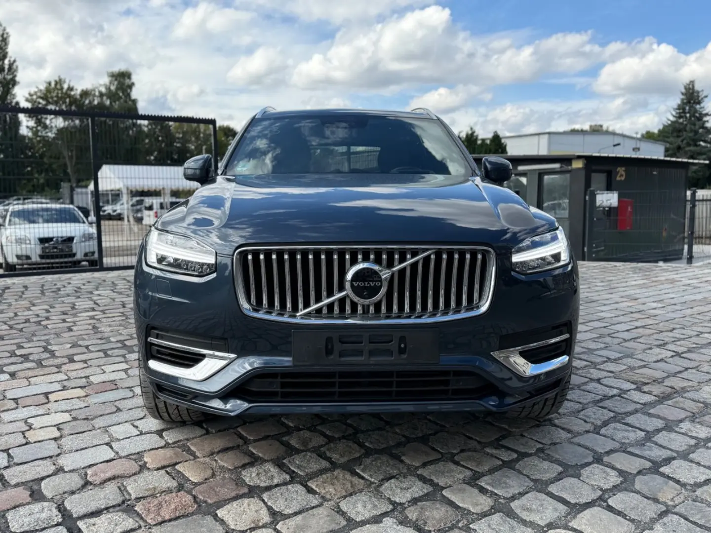 XC 90 Inscription Expression Recharge Plug-In