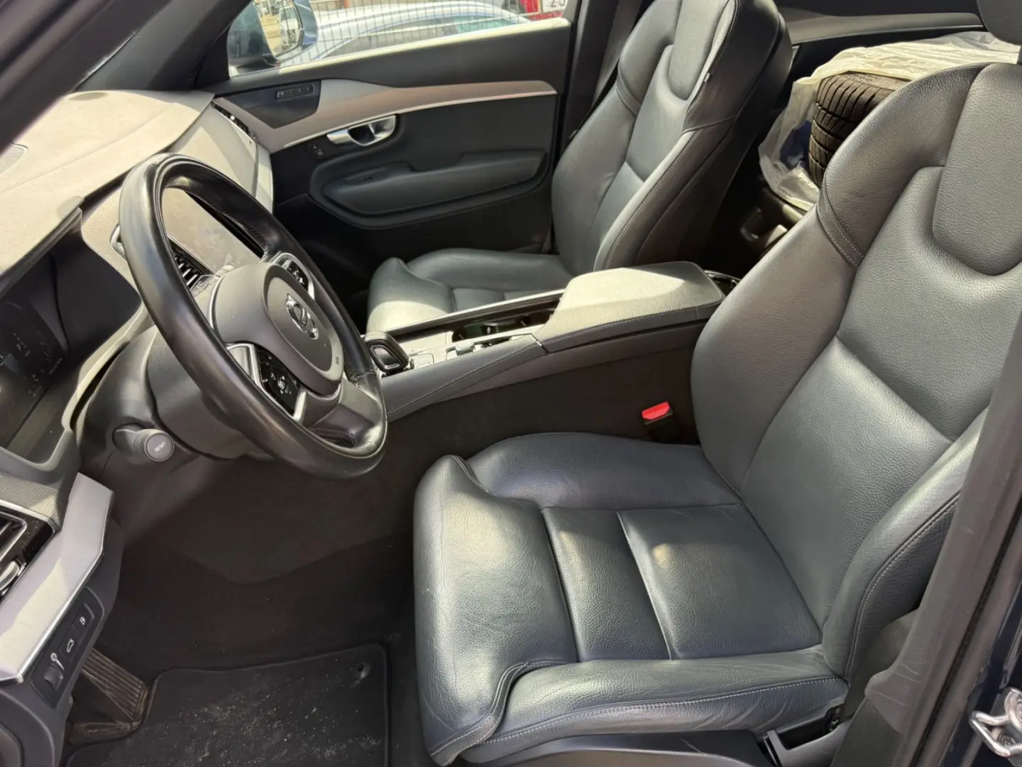 XC 90 Inscription Expression Recharge Plug-In