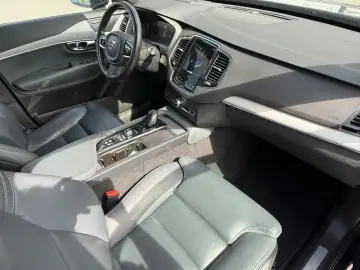 XC 90 Inscription Expression Recharge Plug-In