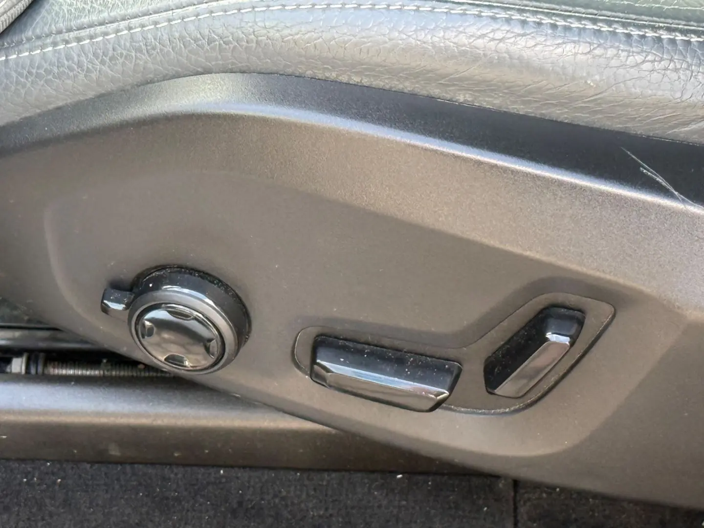 XC 90 Inscription Expression Recharge Plug-In