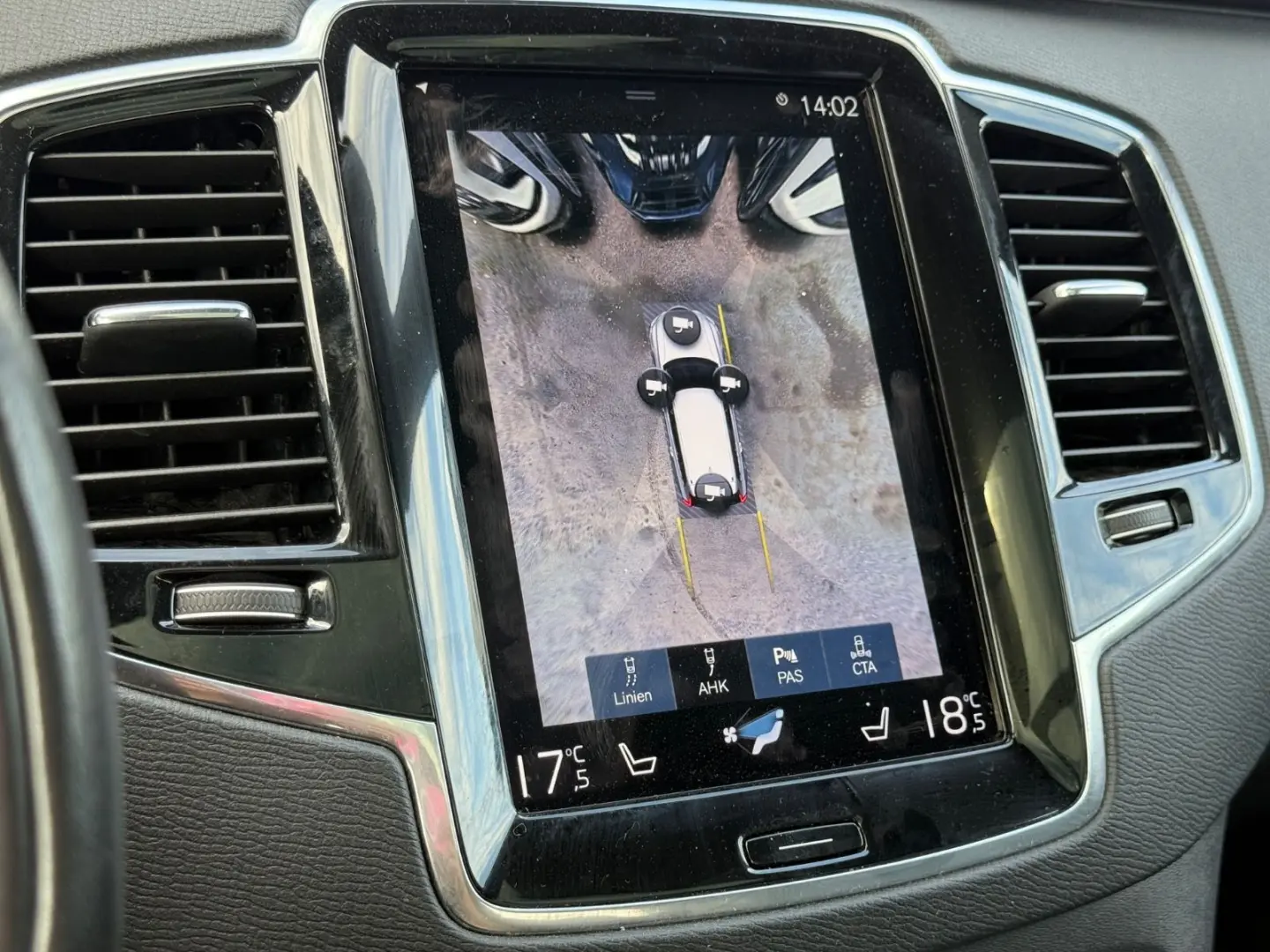 XC 90 Inscription Expression Recharge Plug-In