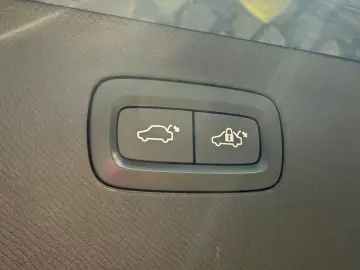 XC 90 Inscription Expression Recharge Plug-In