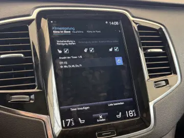 XC 90 Inscription Expression Recharge Plug-In