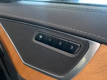 XC90 Plus Bright Hybrid 18 8kWh Memory 360K 20