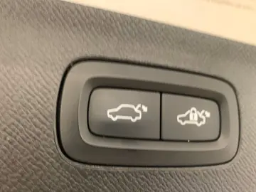 XC90 Plus Bright Hybrid 18 8kWh Memory 360K 20