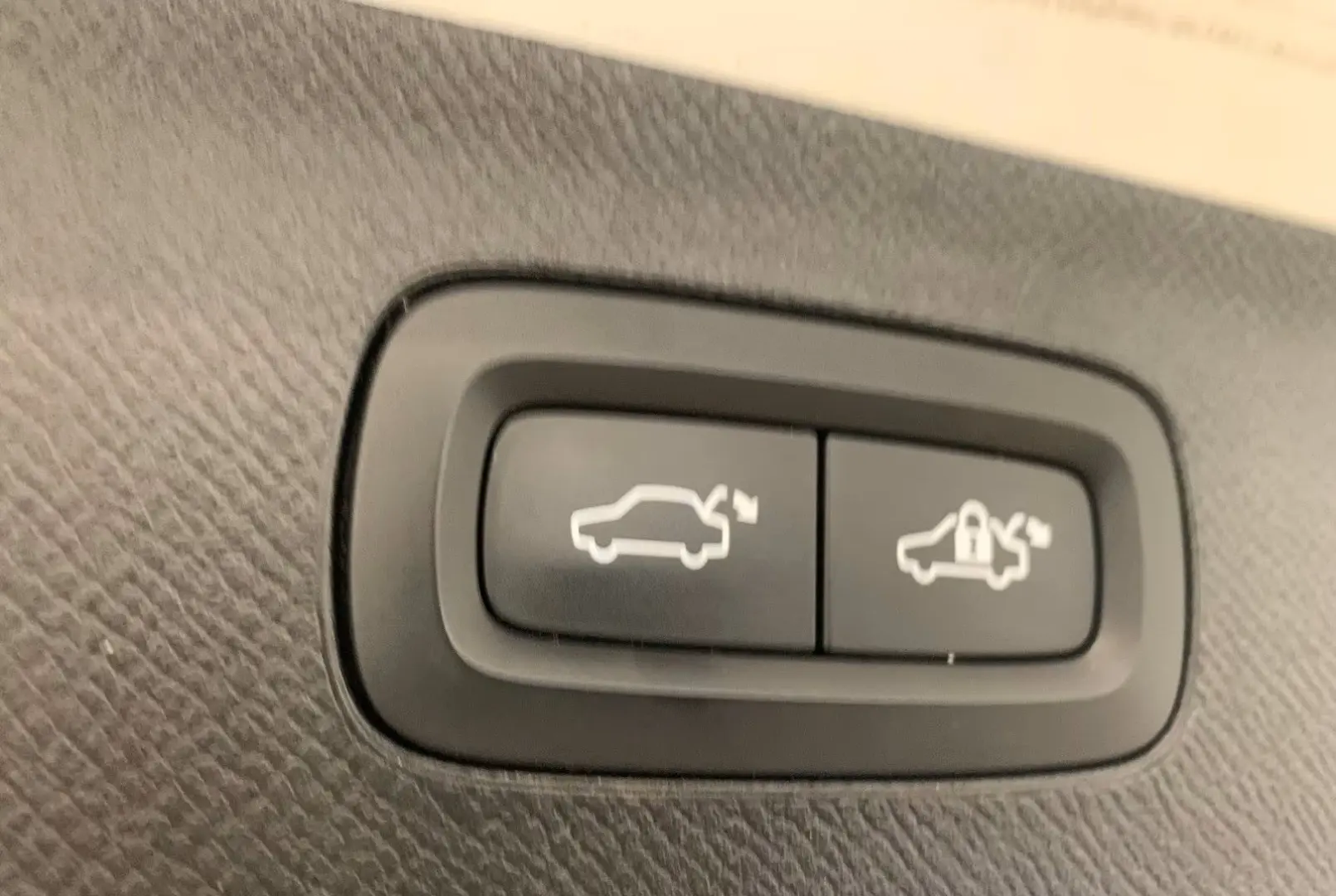 XC90 Plus Bright Hybrid 18 8kWh Memory 360K 20