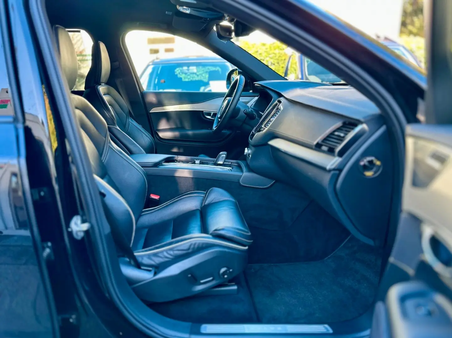 XC90 B5D R Design AWD 7-SITZE AHK 360  HUD