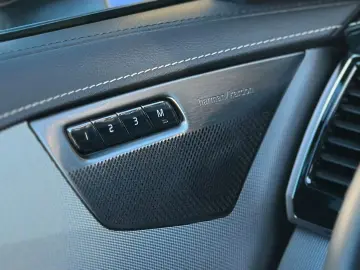 XC90 B5D R Design AWD 7-SITZE AHK 360  HUD