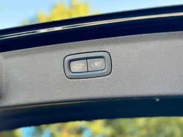 XC90 B5D R Design AWD 7-SITZE AHK 360  HUD