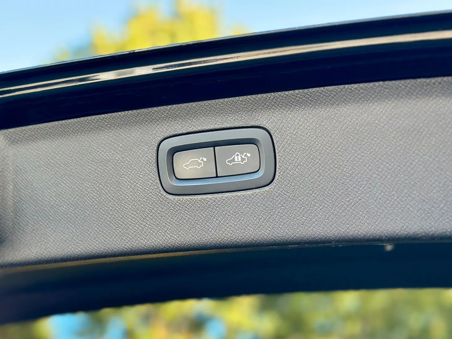 XC90 B5D R Design AWD 7-SITZE AHK 360  HUD