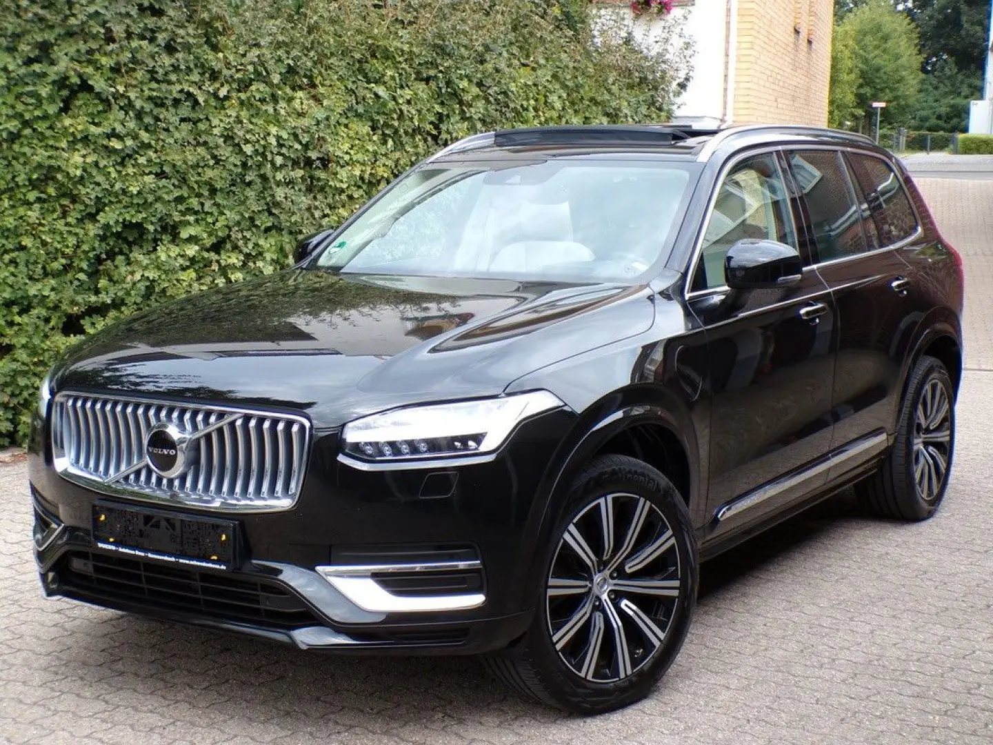 XC90 T8 AWD Plus Bright  Pano HUD H&K Kam Memo
