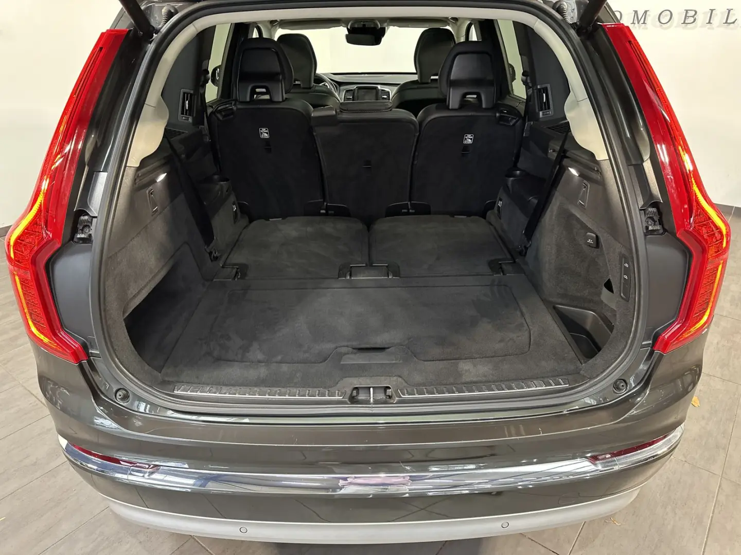 XC90 T8 AWD Inscription 7-Sitzer NAV LED VC PANO