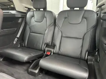 XC90 T8 AWD Inscription 7-Sitzer NAV LED VC PANO