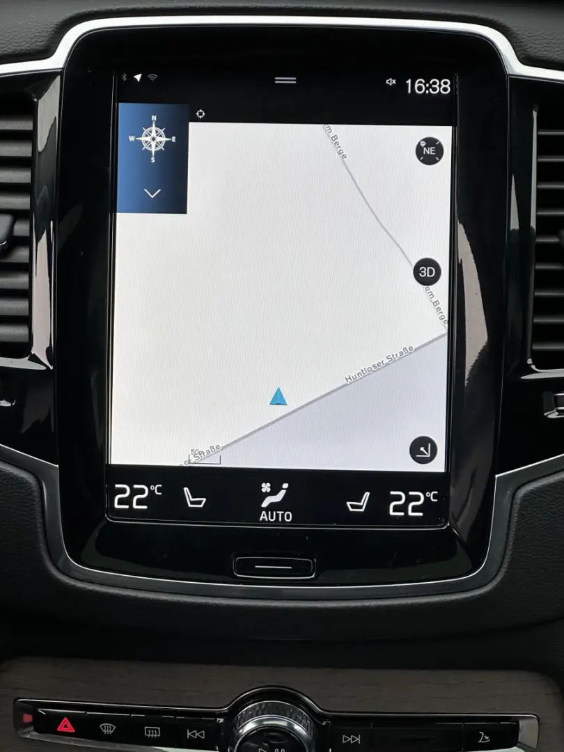 XC90 T8 AWD Inscription 7-Sitzer NAV LED VC PANO