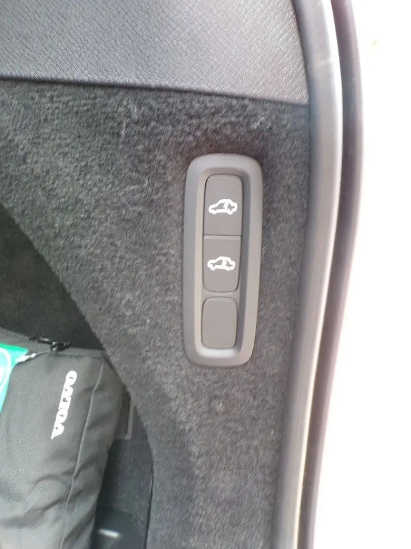 XC90 B5 AWD R Design  7.Sitze 360  ACC Luft 22.Z