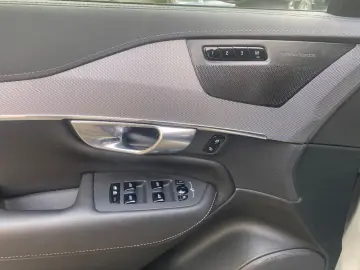 XC90 R Design Edition Recharge Plug-In Hybrid AW