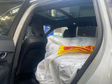 XC90 R Design Edition Recharge Plug-In Hybrid AW