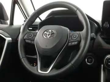 RAV 4