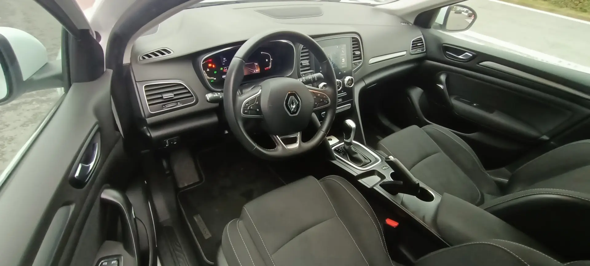 Renault Megane 1.33 tce 140 CP ZEN AUTOMATA GARANȚIE