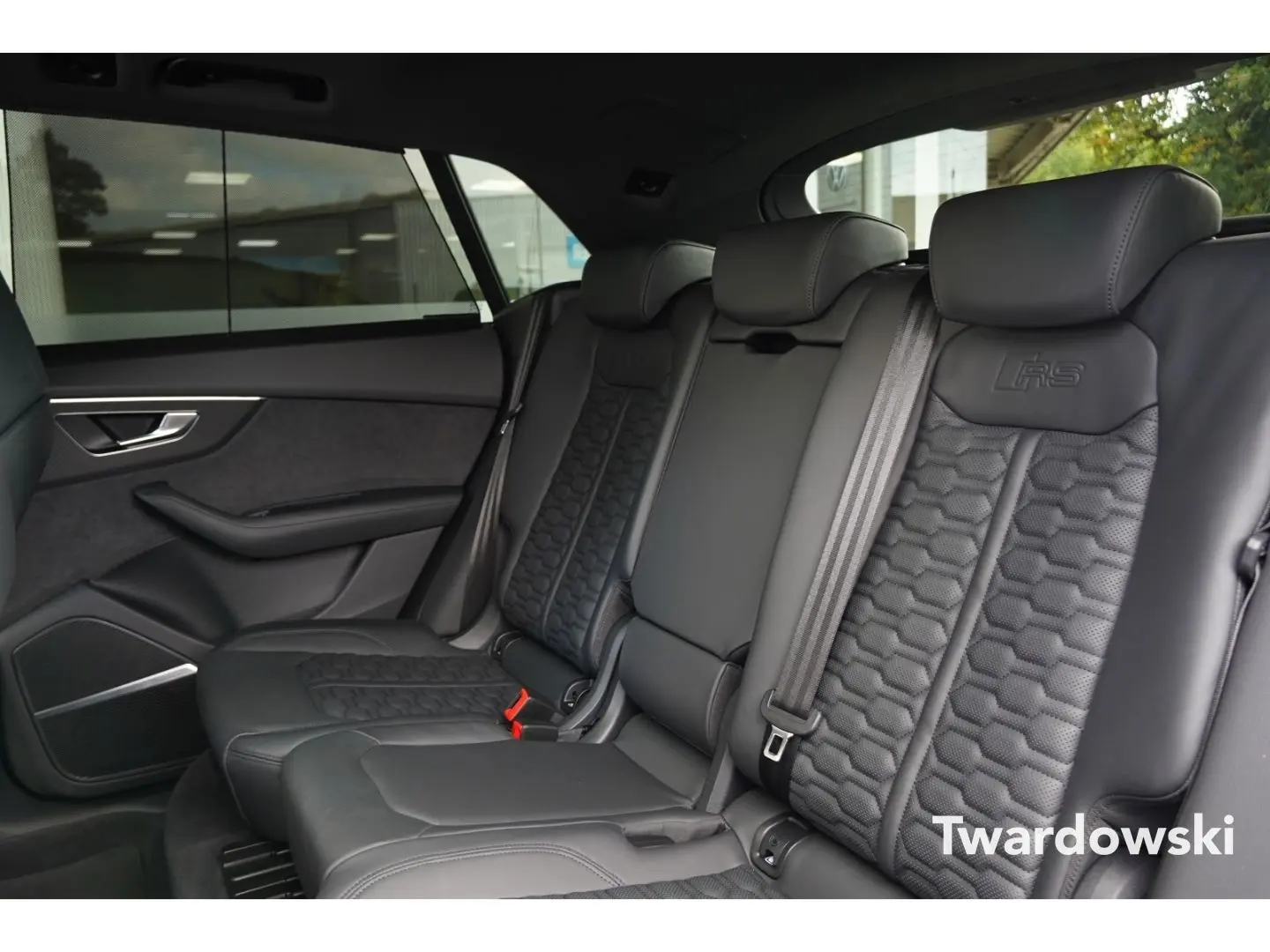 RSQ8 Keramik Stand-HZ Memo AHK HUD B&O Soft Sofo