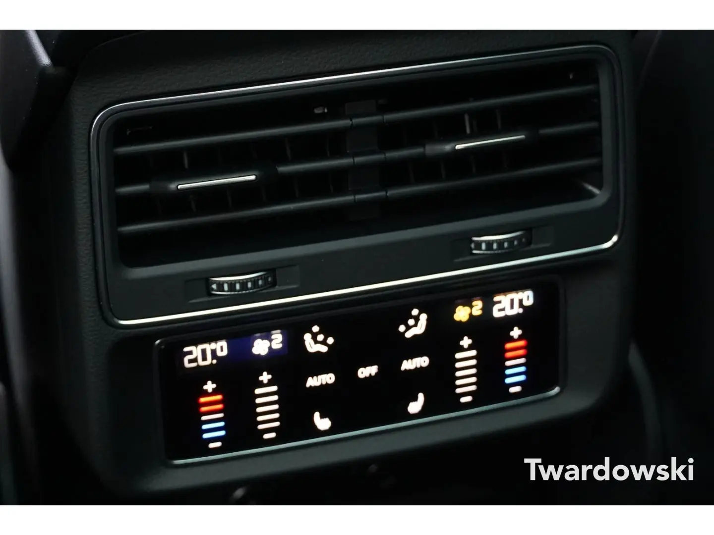 RSQ8 Keramik Stand-HZ Memo AHK HUD B&O Soft Sofo