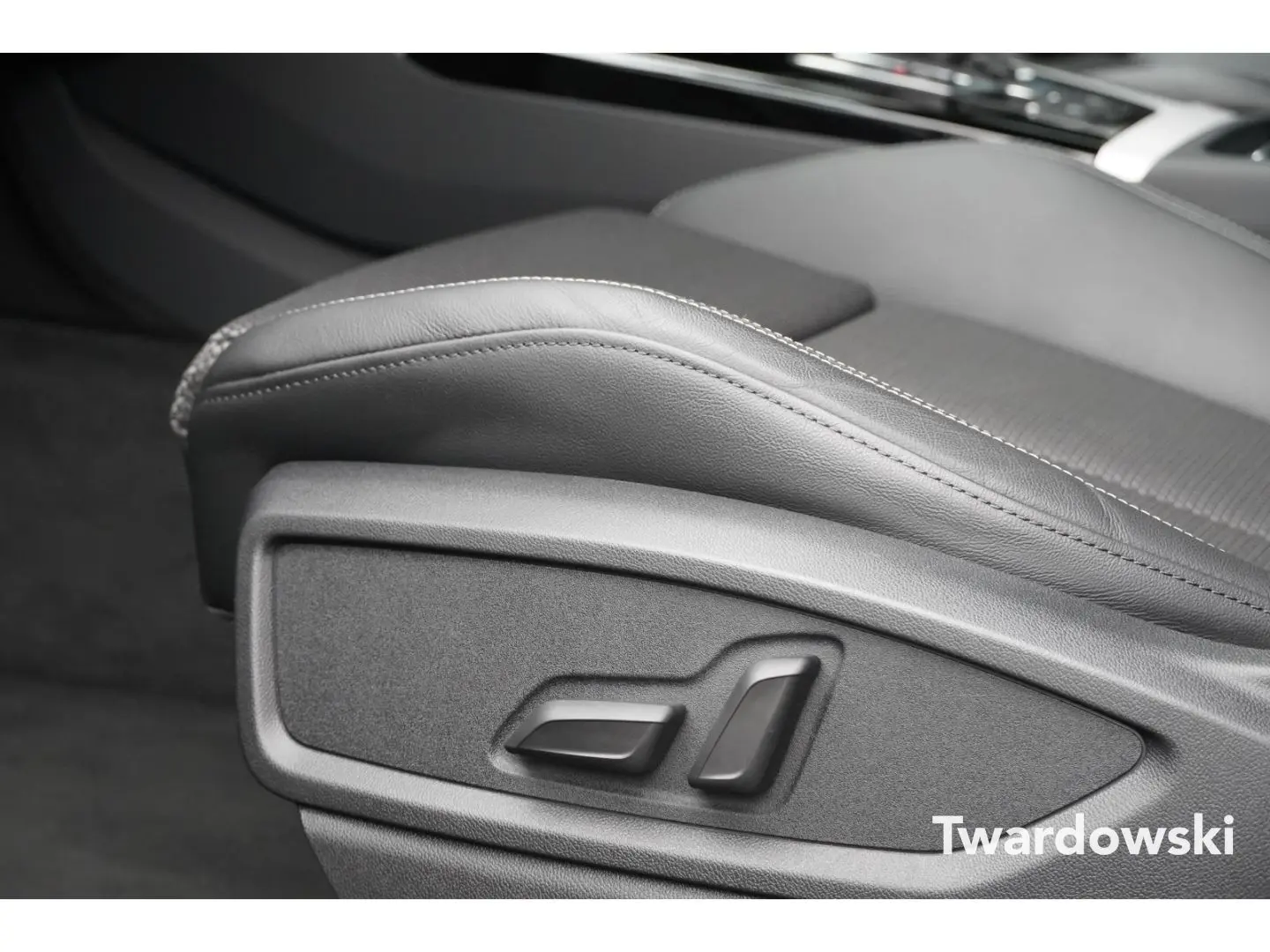 Q5 Sportback 45 TFSI S line Pano AHK 360  20''