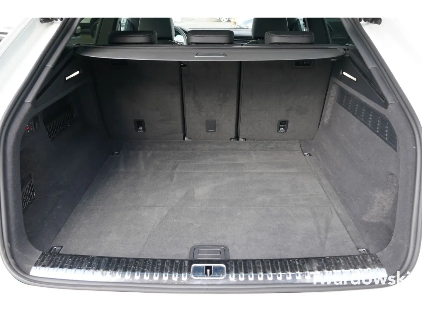 Q8 50 TDI Facelift S-Line Matrix Black Luft Memo