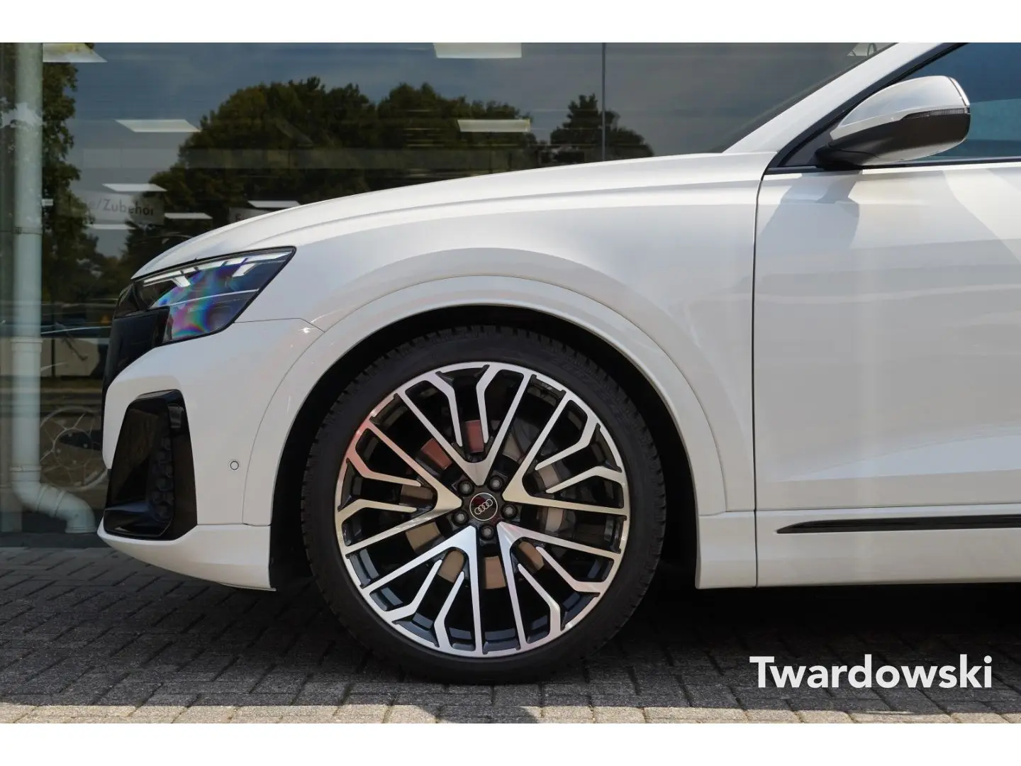 Q8 S line 50 TDI Luft 23'' PANO AHK Memory ACC