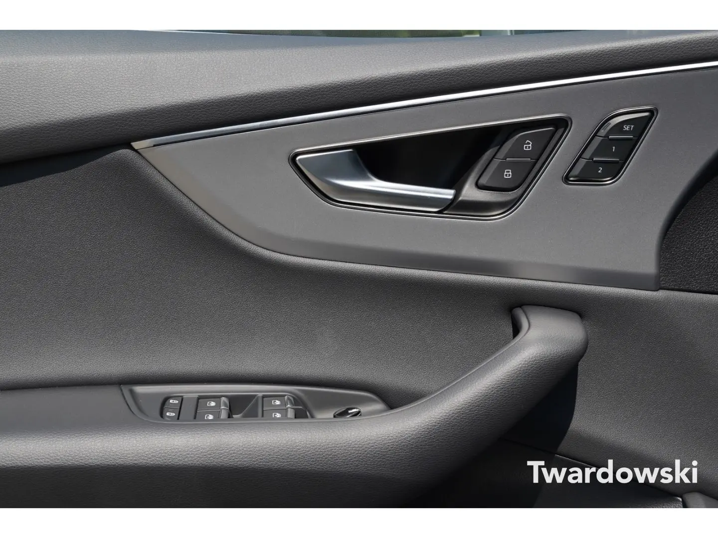 Q8 S line 50 TDI Luft 23'' PANO AHK Memory ACC