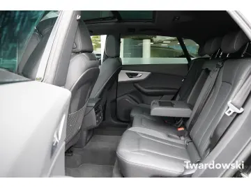 Q8 S line 50 TDI Luft 23'' PANO AHK Memory ACC