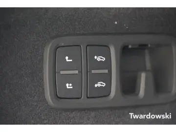 Q8 S line 50 TDI Luft 23'' PANO AHK Memory ACC