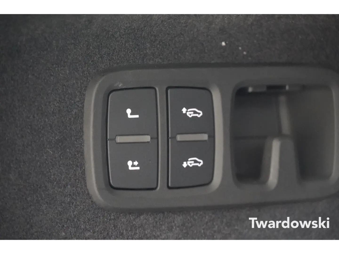 Q8 S line 50 TDI Luft 23'' PANO AHK Memory ACC