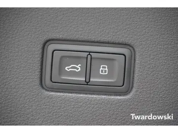 Q8 S line 50 TDI Luft 23'' PANO AHK Memory ACC