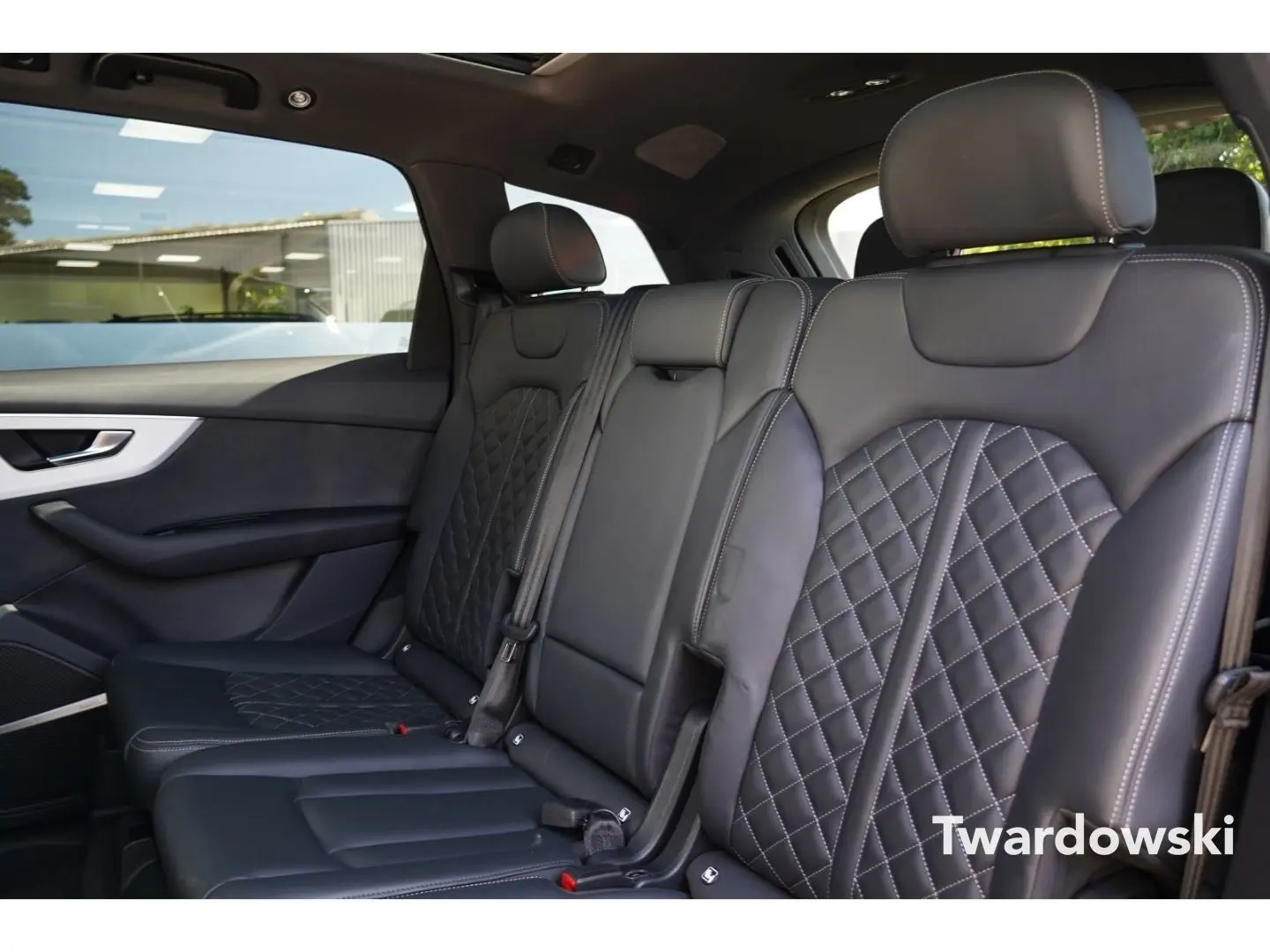 Q7 50 TDI S-Line 3.0 7-Sitzer Matrix PANO 360  B