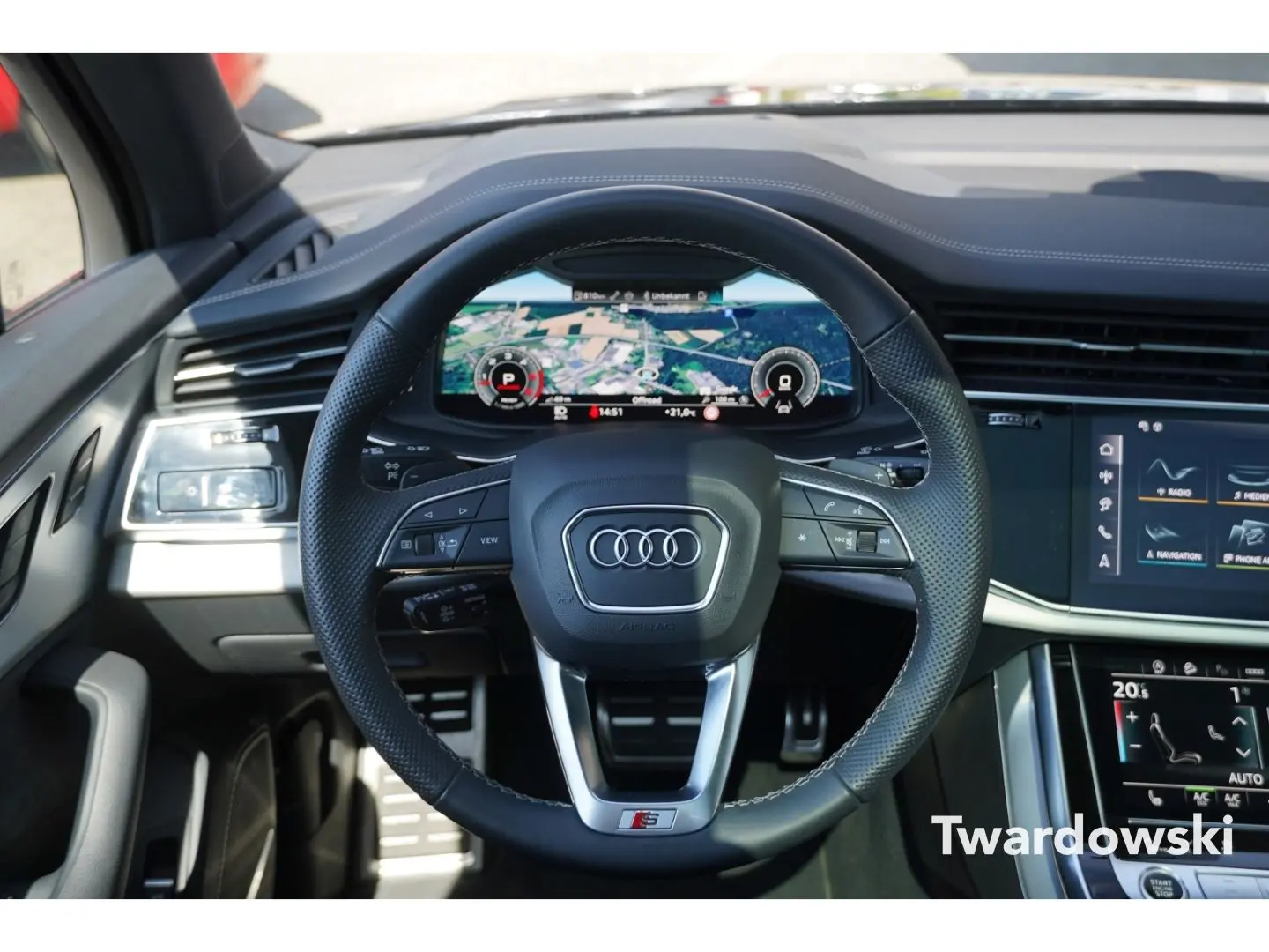 Q7 50 TDI S-Line 3.0 7-Sitzer Matrix PANO 360  B