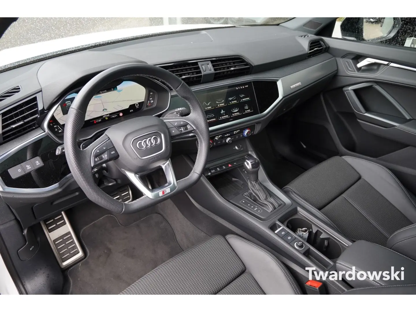 Q3 Sportback 40 TFSI S line Kamera Pano Matrix
