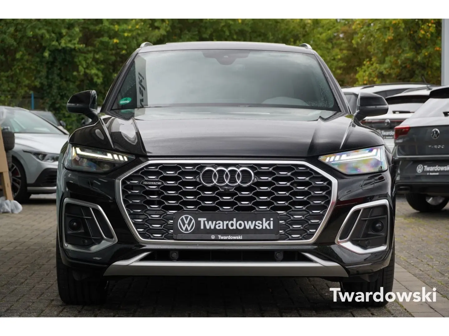 Q5 Sportback S line Pano AHK ACC Kamera Raute So