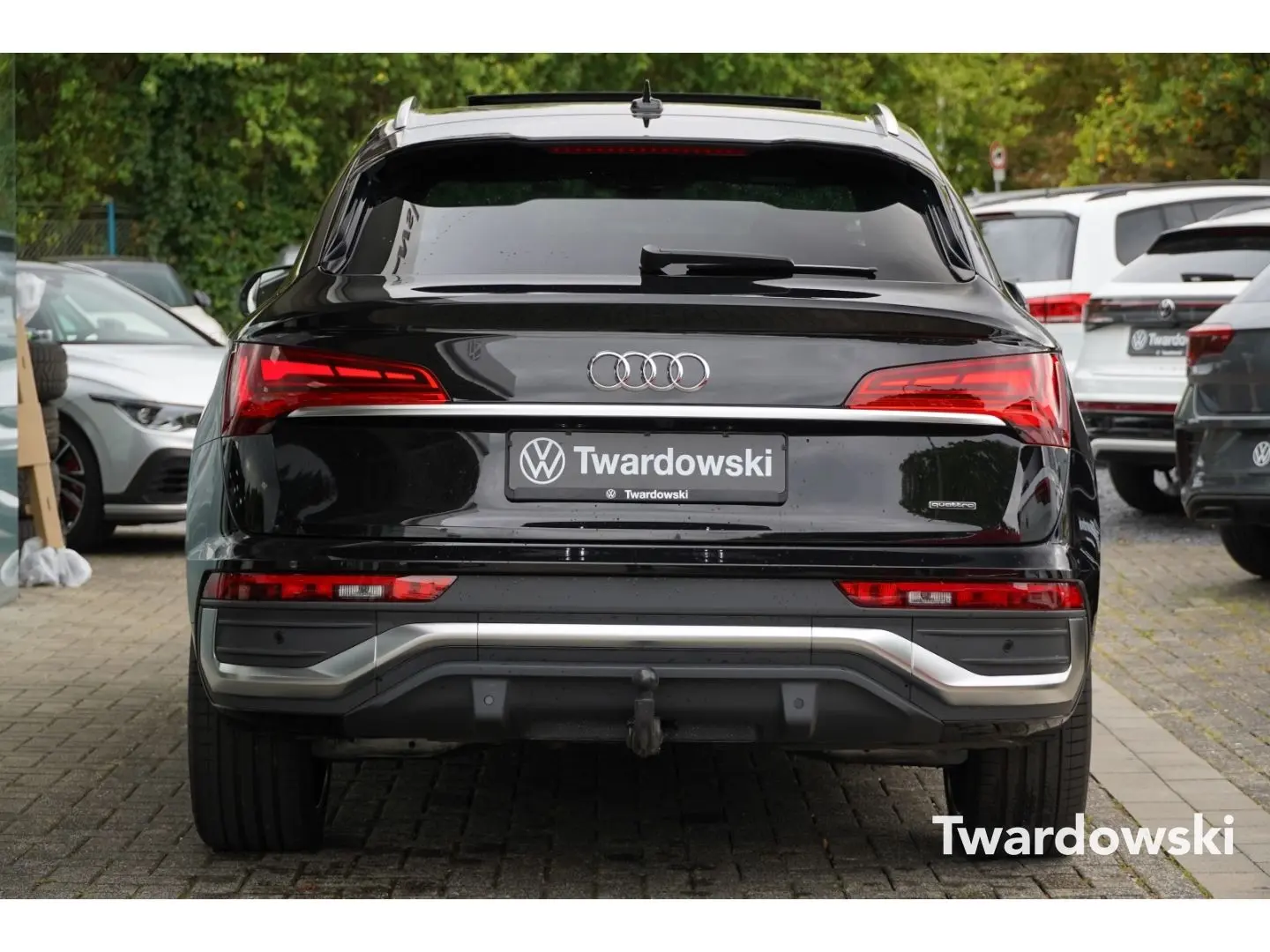 Q5 Sportback S line Pano AHK ACC Kamera Raute So