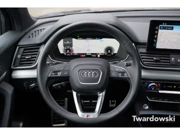 Q5 Sportback S line Pano AHK ACC Kamera Raute So