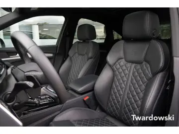 Q5 Sportback S line Pano AHK ACC Kamera Raute So