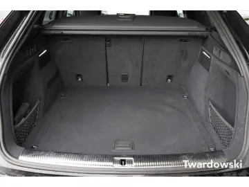 Q5 Sportback S line Pano AHK ACC Kamera Raute So