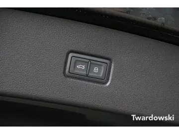 Q5 Sportback S line Pano AHK ACC Kamera Raute So